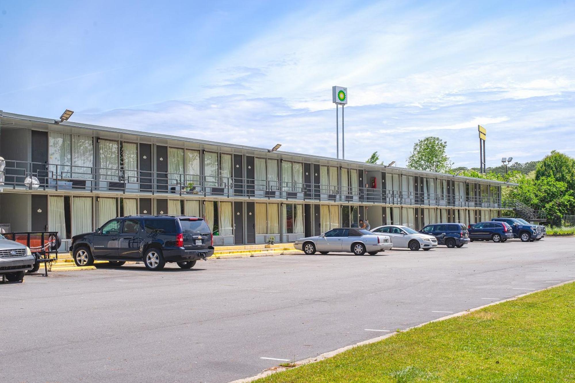 Masters Inn Selma Smithfield I-95 By Oyo Eksteriør billede