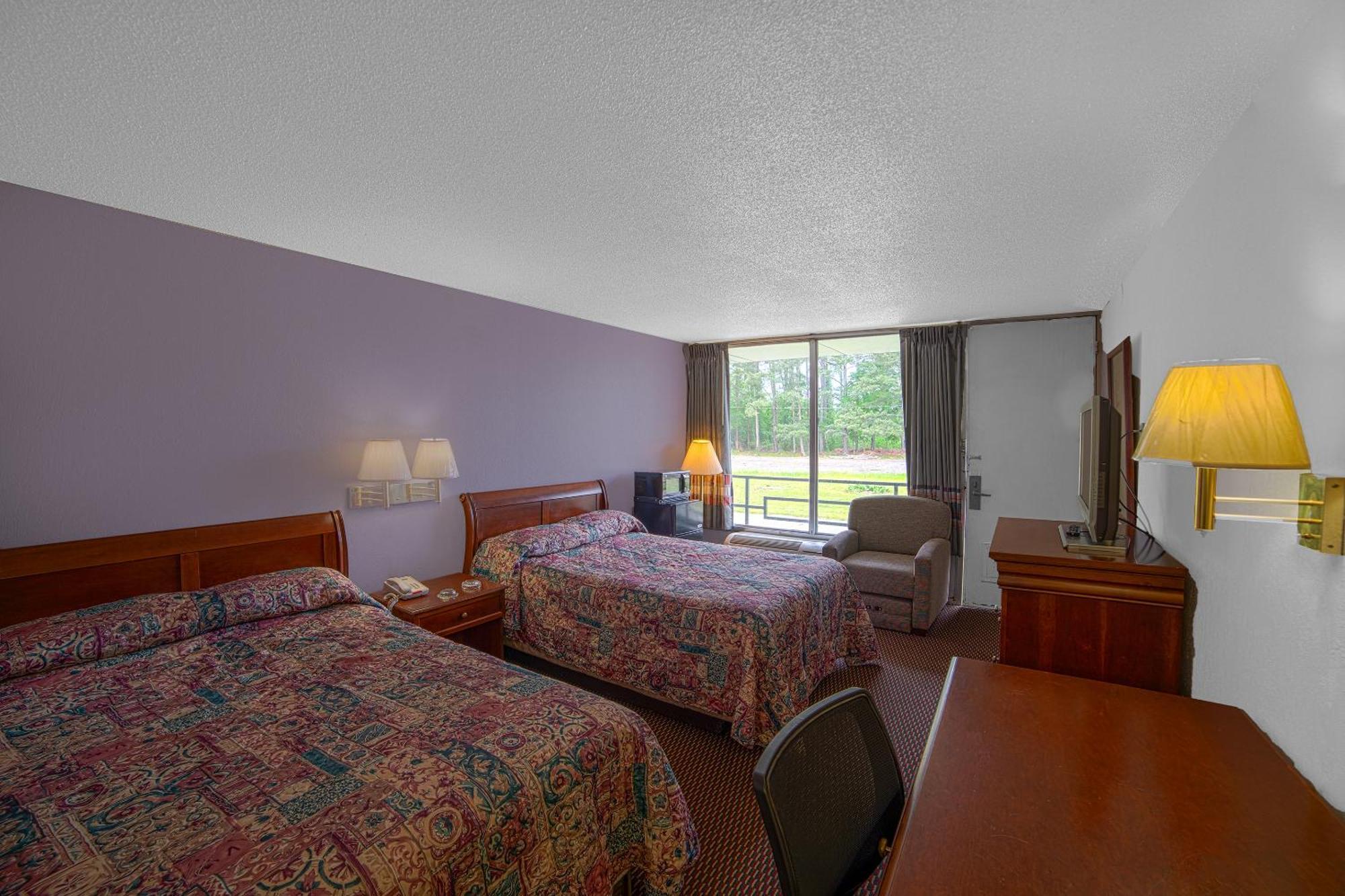 Masters Inn Selma Smithfield I-95 By Oyo Eksteriør billede